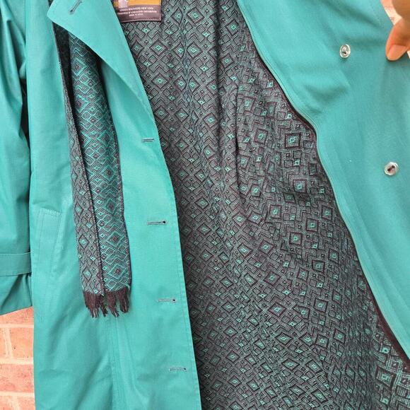 London Fog Flannel Lined Trench size 8 reg - Picture 7 of 7